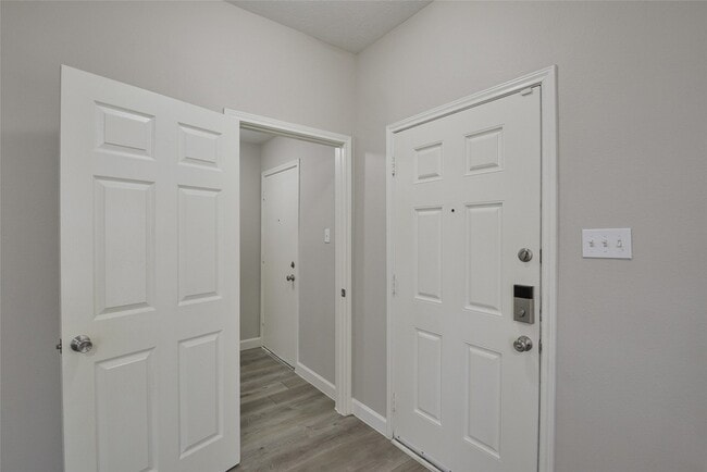 Photo - 13027 Lark Point Ct House