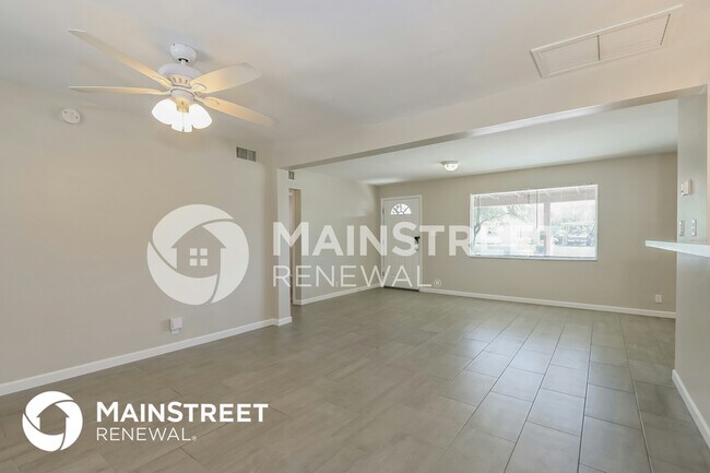 Foto del edificio - 6131 E 25th St