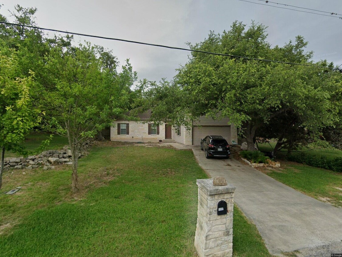 Primary Photo - 1060 Somerset