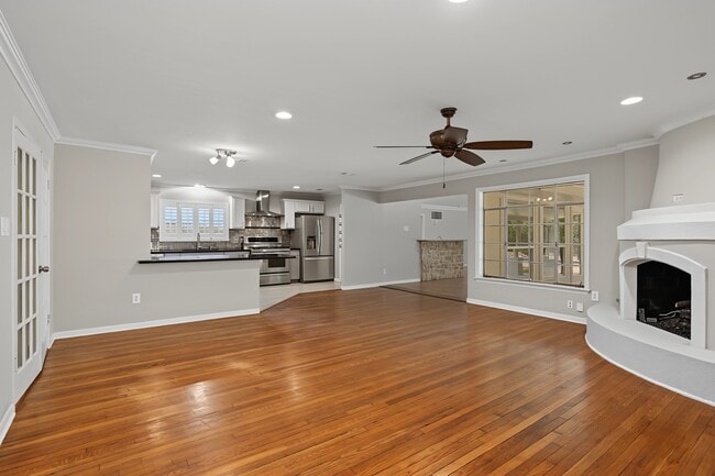 Foto del edificio - 5616 Pine St