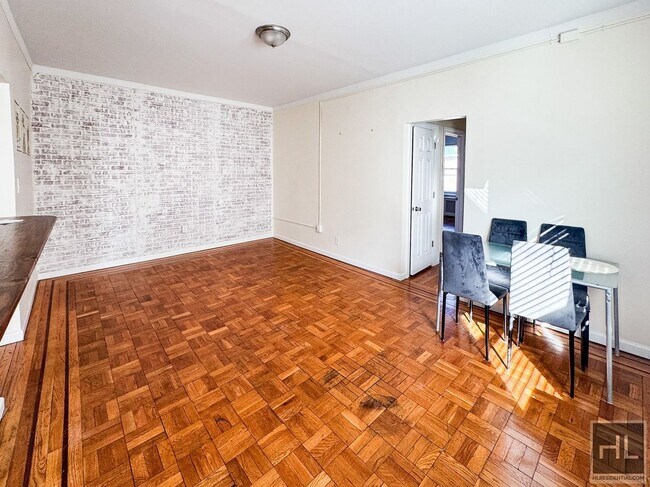 Foto del edificio - 102 Bay Ridge Ave
