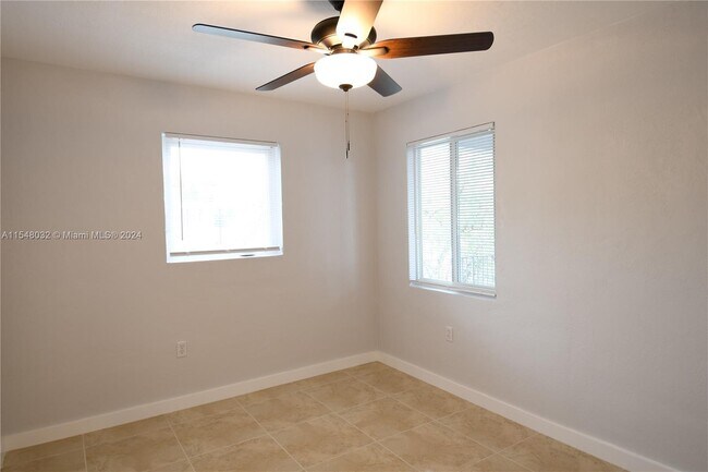 Foto del edificio - 1398 NW 61st St