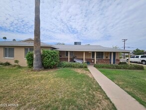 Building Photo - 5242 N 7th Ave