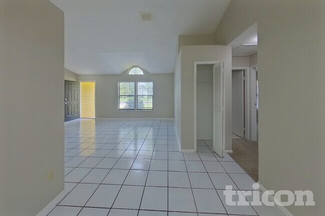 Foto del edificio - 4739 Harpers Ferry Ln