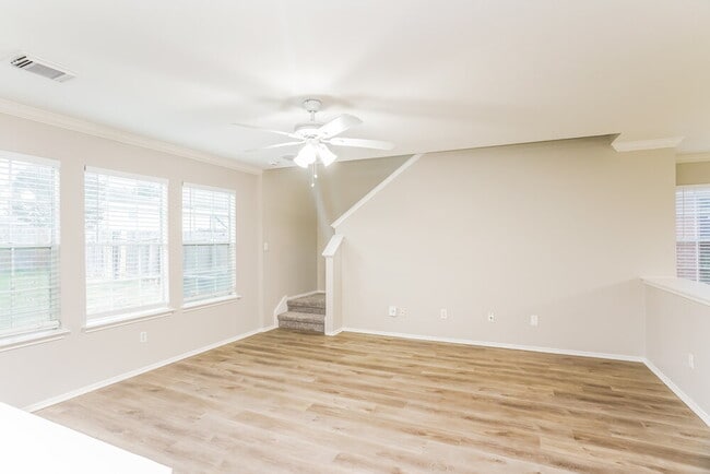 Foto del edificio - 5827 Clerkenwell Dr