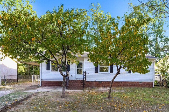 Primary Photo - 4232 Romaine St