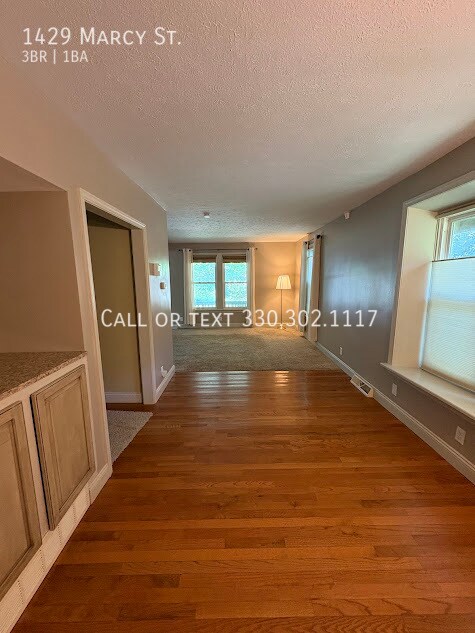 Foto del edificio - 1429 Marcy St