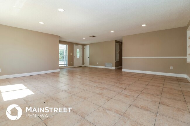 Building Photo - 1301 Fairwood Ave
