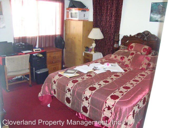 Foto del edificio - 5 br, 2 bath House - 268 E 10th St
