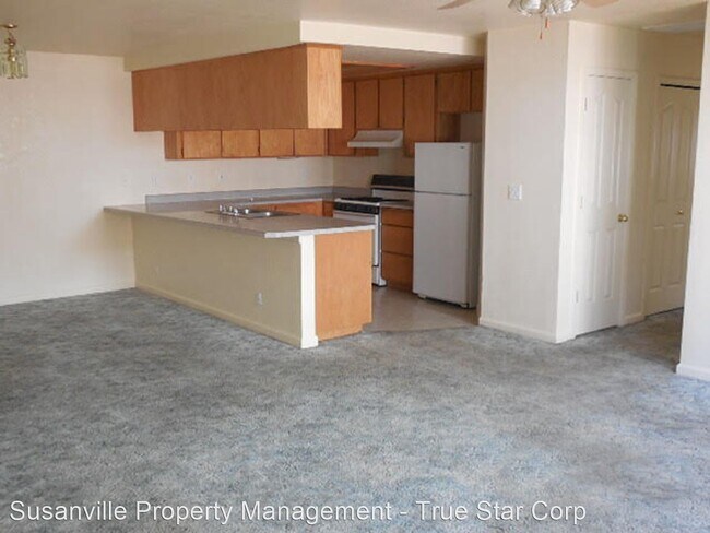 Foto del edificio - 3 br, 2 bath House - 160 Derek Dr Unit B
