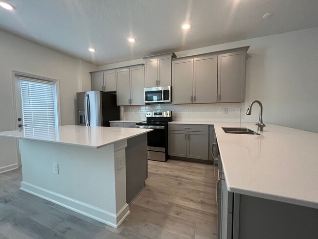 Building Photo - Townhome in Bridgewalk