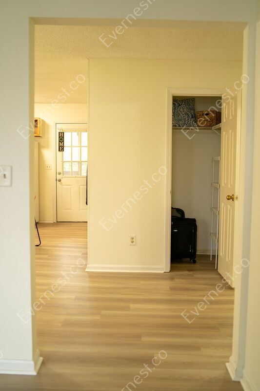 Foto del edificio - 4811 Brighton Ln