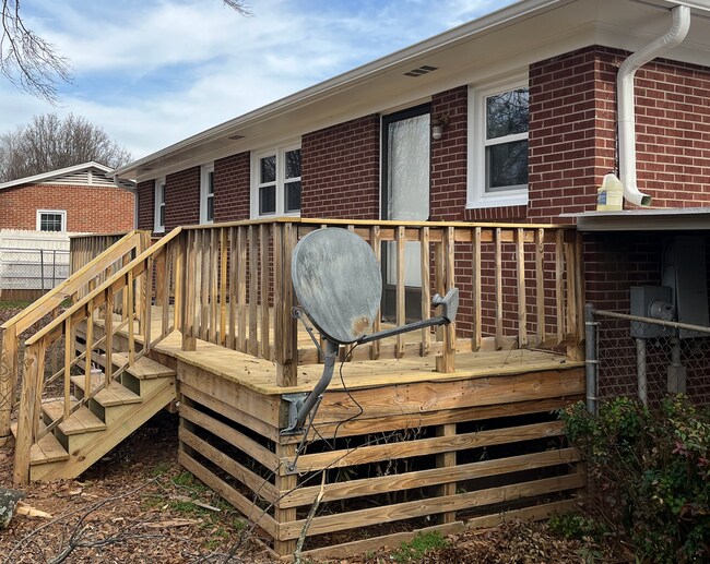 Foto del edificio - 310 Hammett Bridge Rd