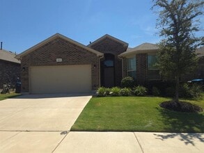 Building Photo - 844 Greenford Mnr