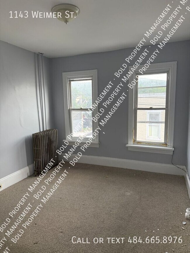 Building Photo - 1143 Weimer St