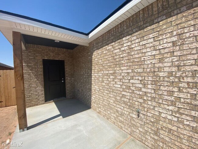 Building Photo - 3 br, 3 bath Townhome - 5512 Itasca St.