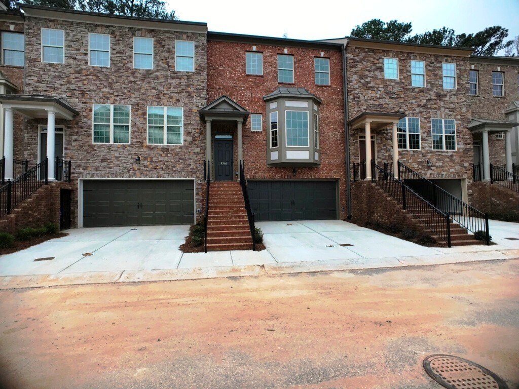 Primary Photo - New East Cobb Townhome