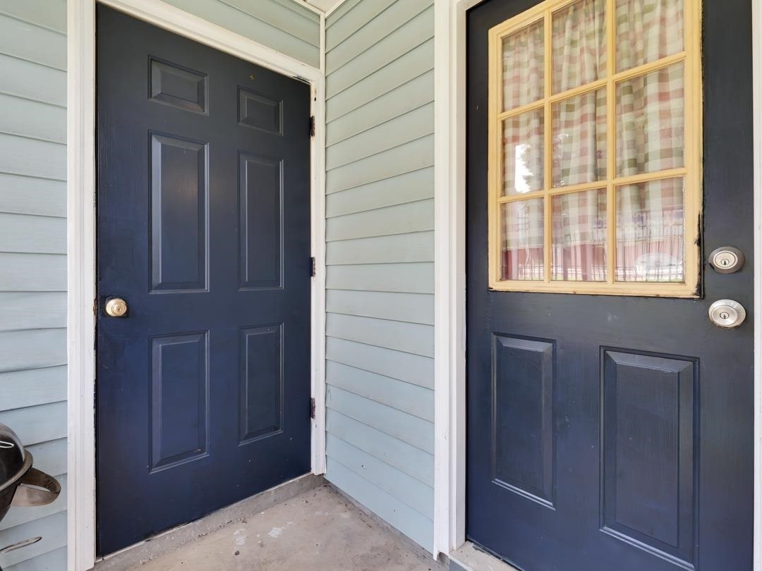 Foto principal - 2221 Timberwood Cir N