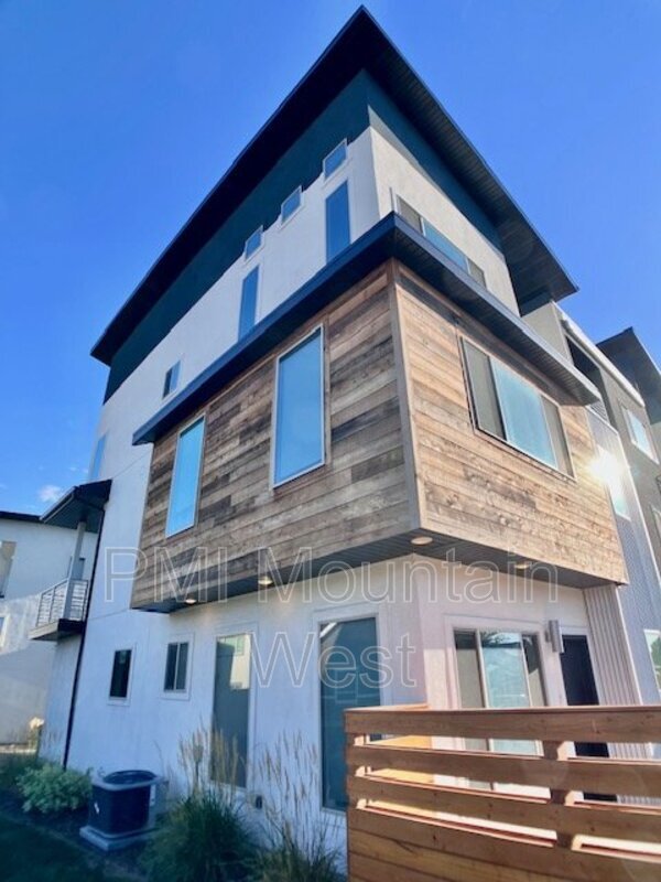 Foto del edificio - 503 W 2275 N