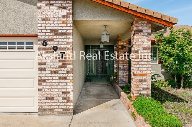 Building Photo - Manteca