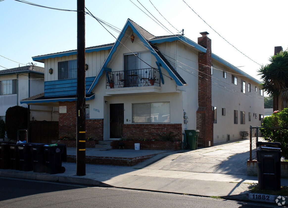 Building Photo - 11876 Truro Ave
