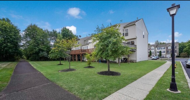 Foto del edificio - 701 Waterway Ct