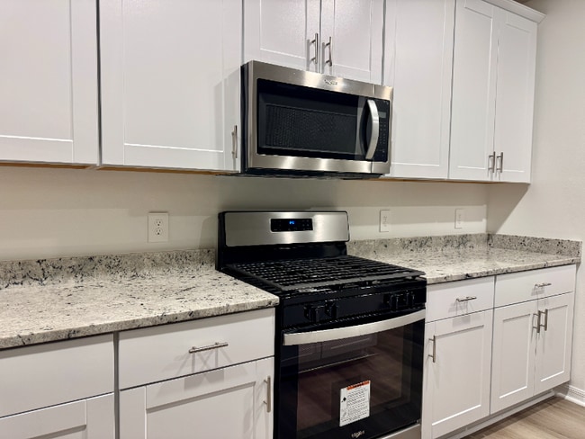 Building Photo - 2955 Sunstar Dr