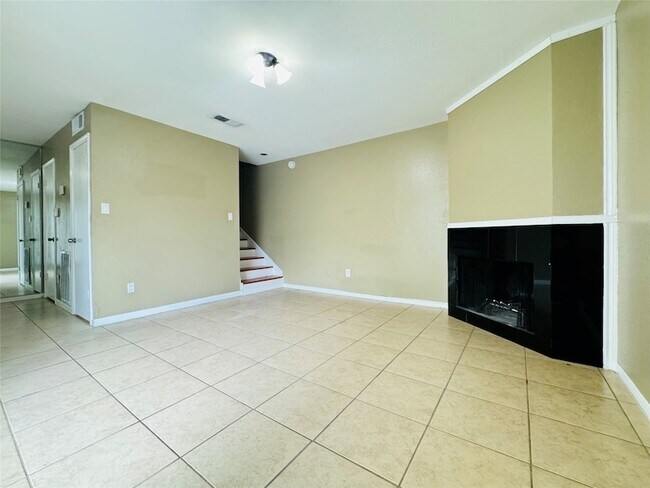 Building Photo - 11311 Harwin Drive Unit 25