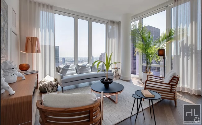 Building Photo - Beautiful 2 Bedroom 2 Bath Apartment in Tu...
