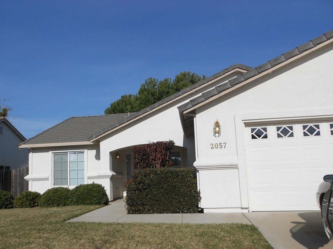 2057 Nicholas Dr, Yuba City, CA 95993 House Rental in Yuba City, CA