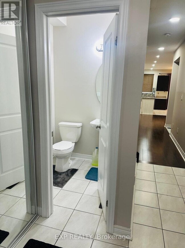 Building Photo - 2633 Cerise Manor