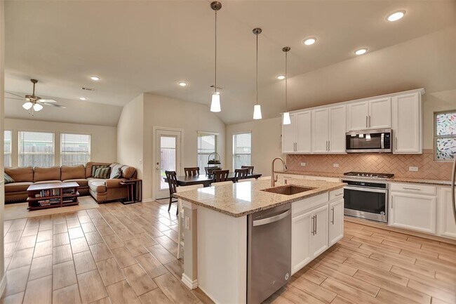 Foto del edificio - 9730 Hazel Fern Ct