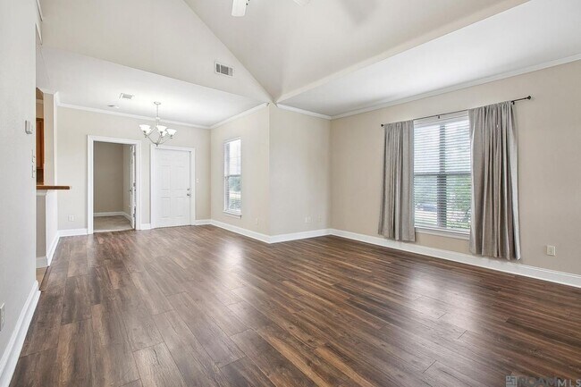 Building Photo - 7300 Burbank Dr
