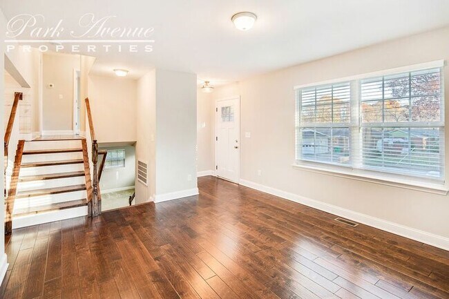 Building Photo - 2531 Tanglebrook Ln