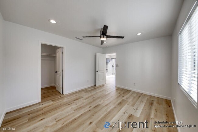 Foto del edificio - 1 br, 1 bath Triplex - 4403 Michigan Ave, ...