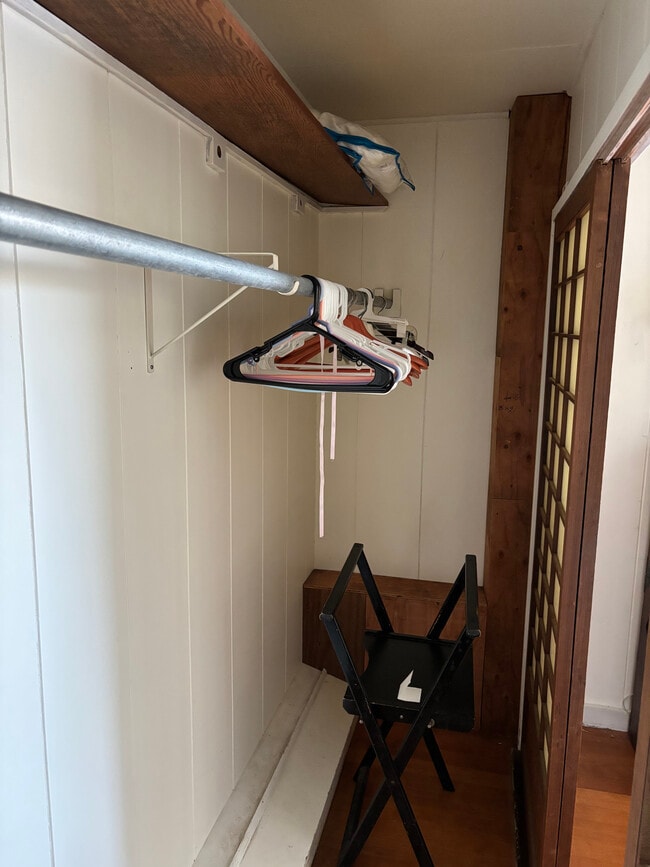 spacious closet - 1970 Mott-Smith Dr