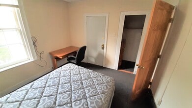 Building Photo - 412 Hudson