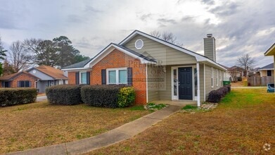Building Photo - 7039 Stoneybrook Dr