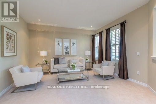 Photo du bâtiment - 63 The Fairways