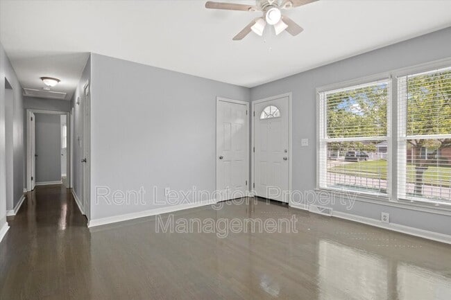Building Photo - 521 Folkstone Dr