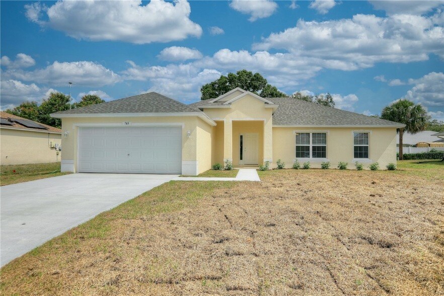 Foto principal - 743 Breakwater Terrace