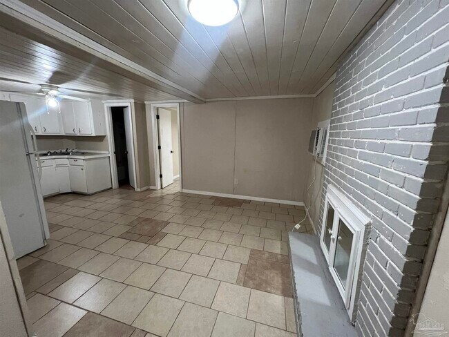 Foto del edificio - 1036 Hawthorn Dr