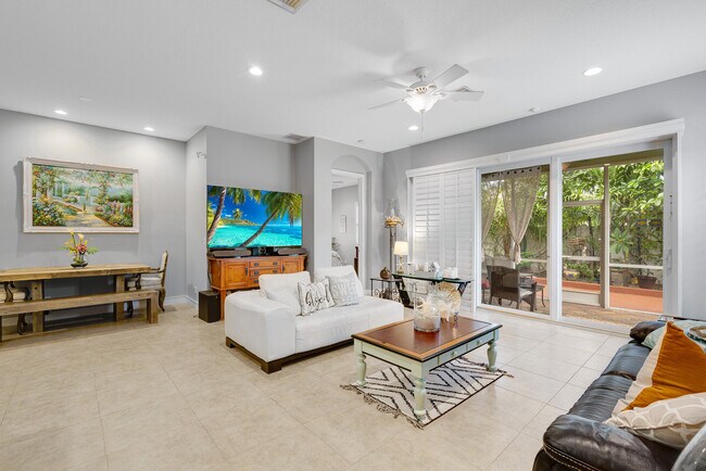 Foto del edificio - 17698 Evangeline Ave
