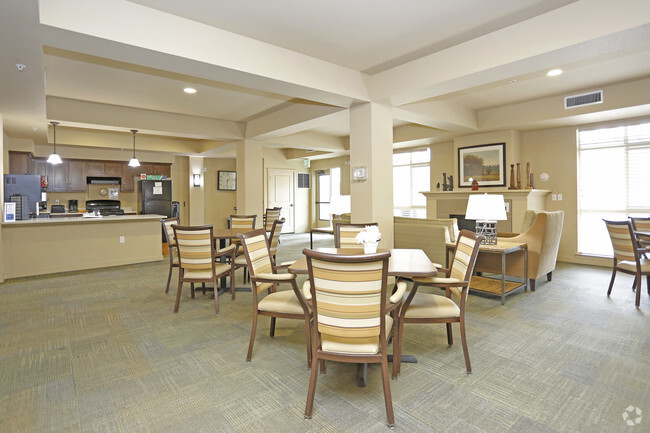 daylight room - Affinity at Coeur d Alene 55+