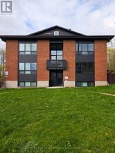 Building Photo - 171 Huron St