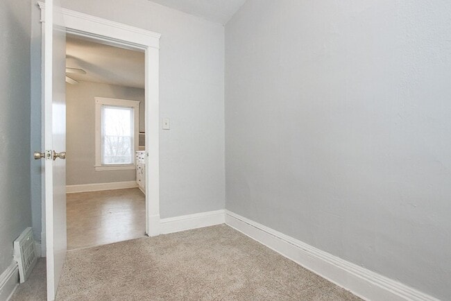 Foto del edificio - 2811 Henninger Rd