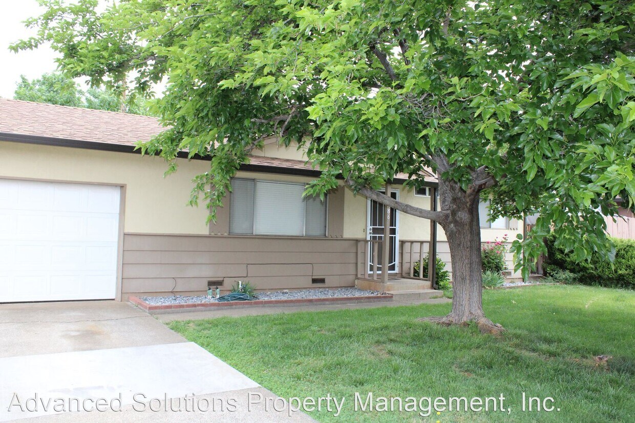 Primary Photo - 3 br, 1 bath House - 2186 Solar Way
