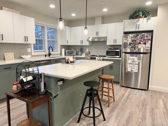 Foto del edificio - 177 Upper Croton Ave