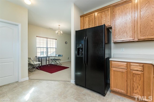 Building Photo - 2 br, 2.5 bath  - 3111 Manhasset Ln