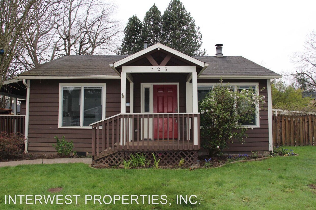 Primary Photo - 4 br, 2 bath House - 725 SE FRANCIS AVE